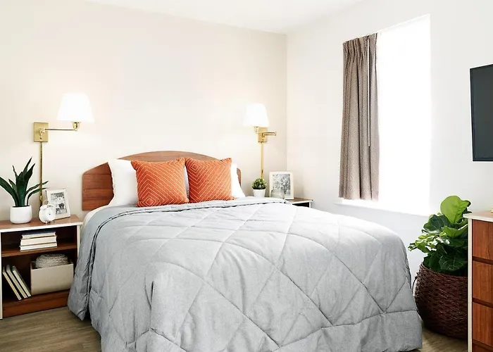 Intown Suites Extended Stay Dallas Tx - Park Central